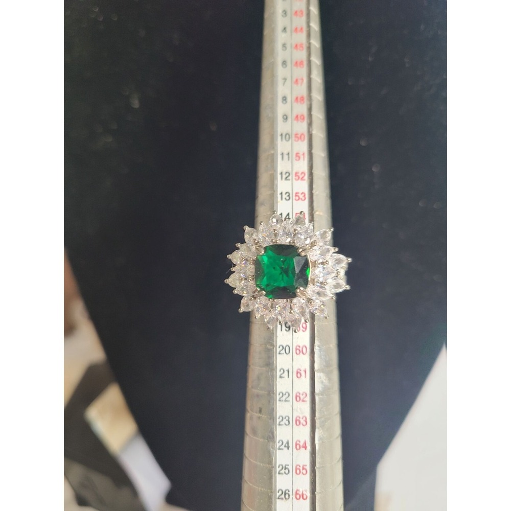 Elegant Simulated Emerald & Crystal Halo Ring Size 7.5 Silvertone - Picture 14 of 15